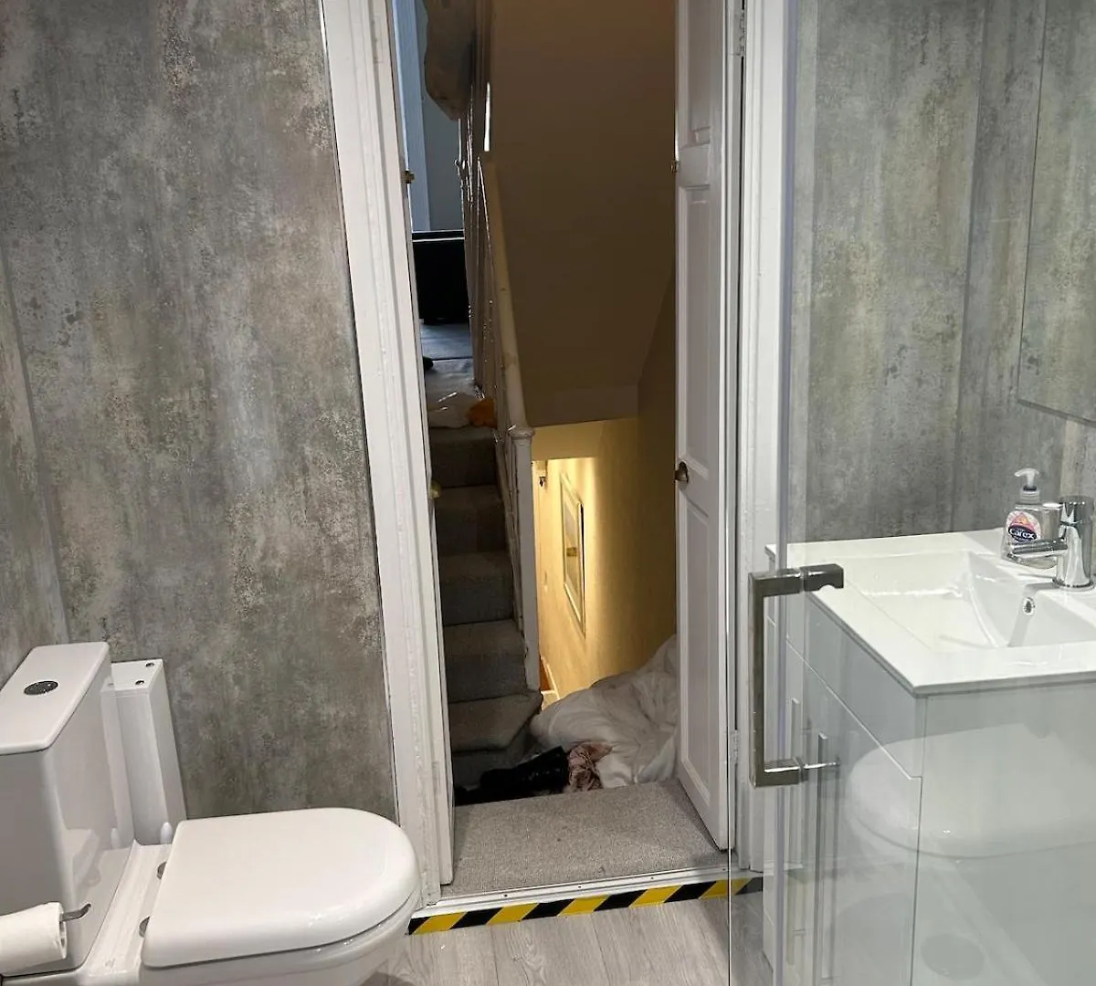 Апартаменты Location Location Location! Seaside Flat Sleeps 9 Брайтонн