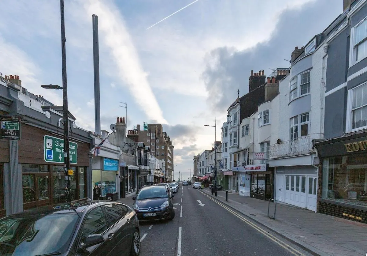 Location Location Location! Seaside Flat Sleeps 9 Apartment Brighton United Kingdom